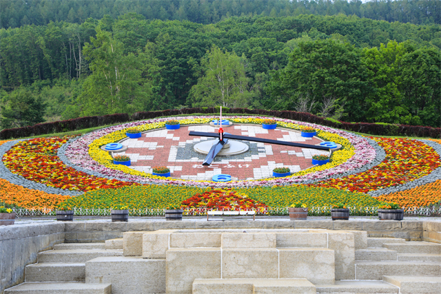 巨大花時計「ハナック」